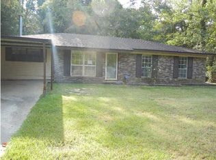 104 Hazel Dr, Vicksburg, MS 39180