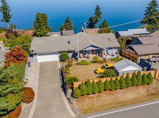 1809 S East Camano Dr, Camano Island, WA 98282