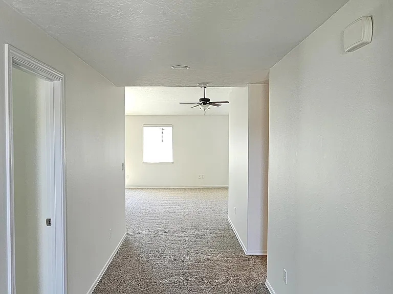 6114 Ochoco Ln — Photo 4