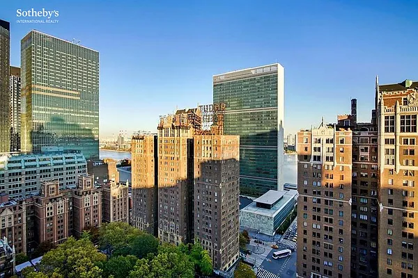 Rented by Sotheby's International Realty | media 72