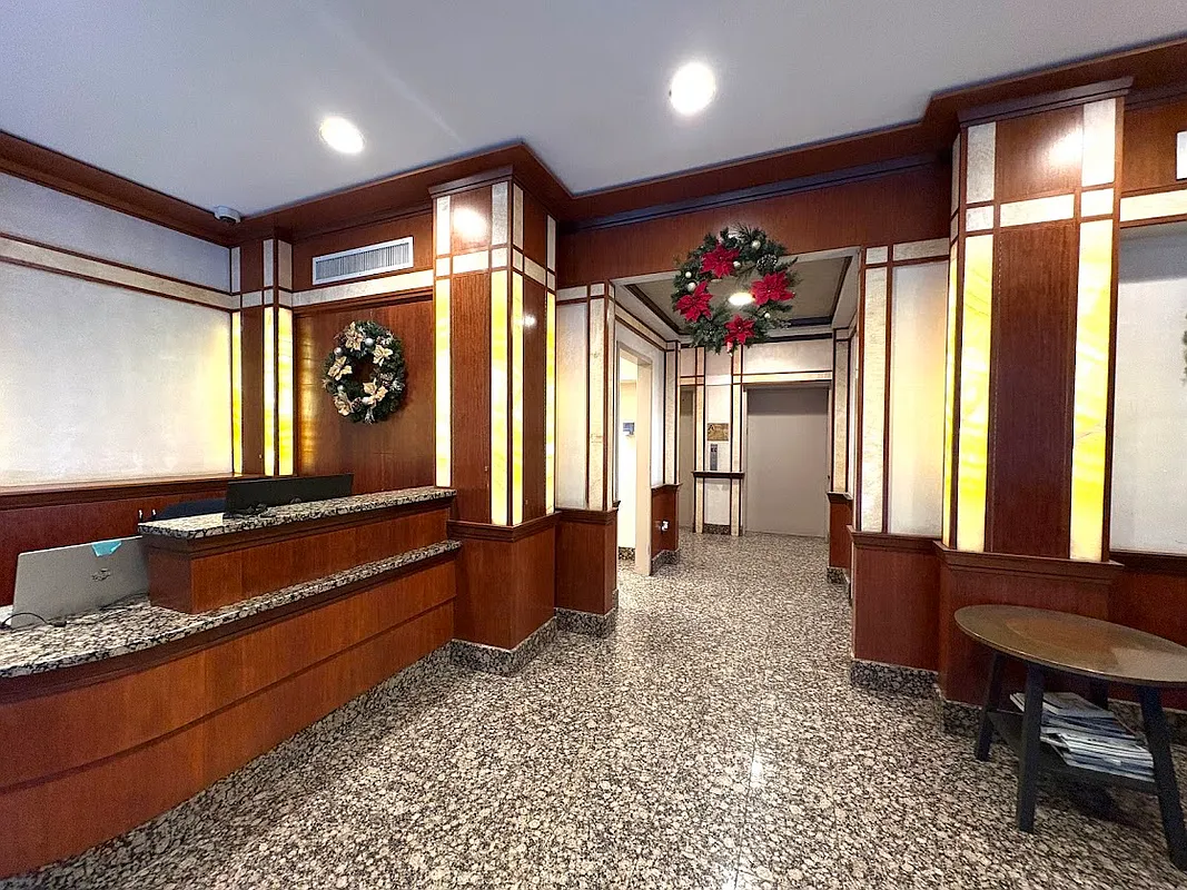floor plan 8