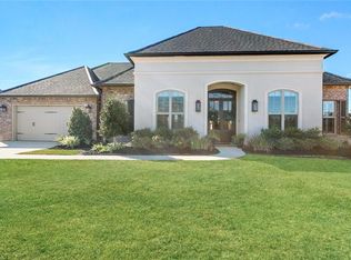 475 Bedico Pkwy, Madisonville, LA 70447