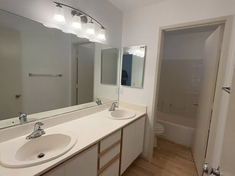 5438 Old Oak Ct #0 — Photo 11