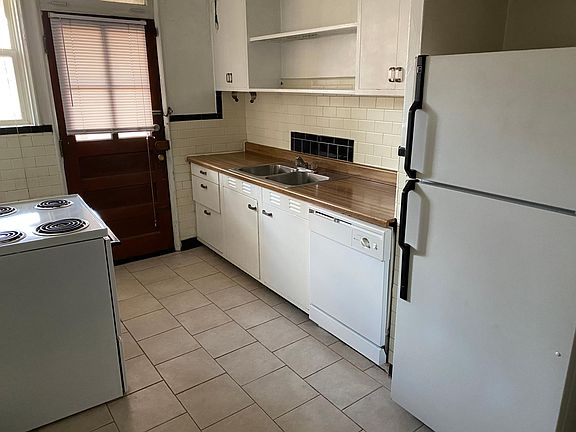 2nd image of 7550 Byron Pl #3W