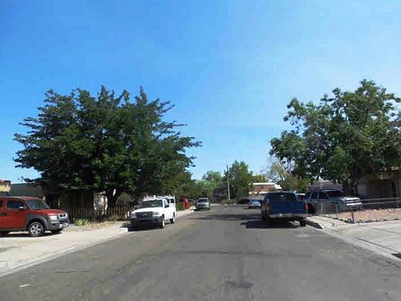 3rd image of 3409 Corona Dr NW