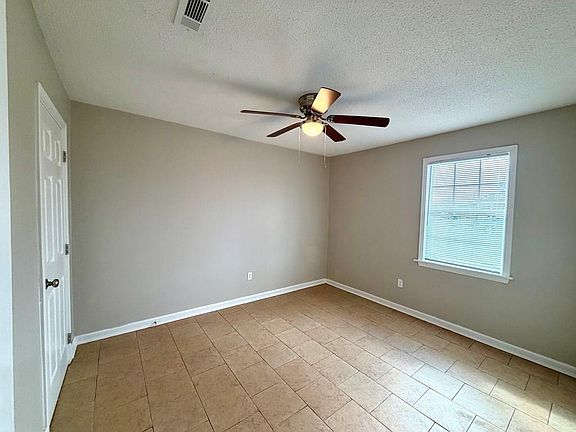2nd image of 1131 Morgan St