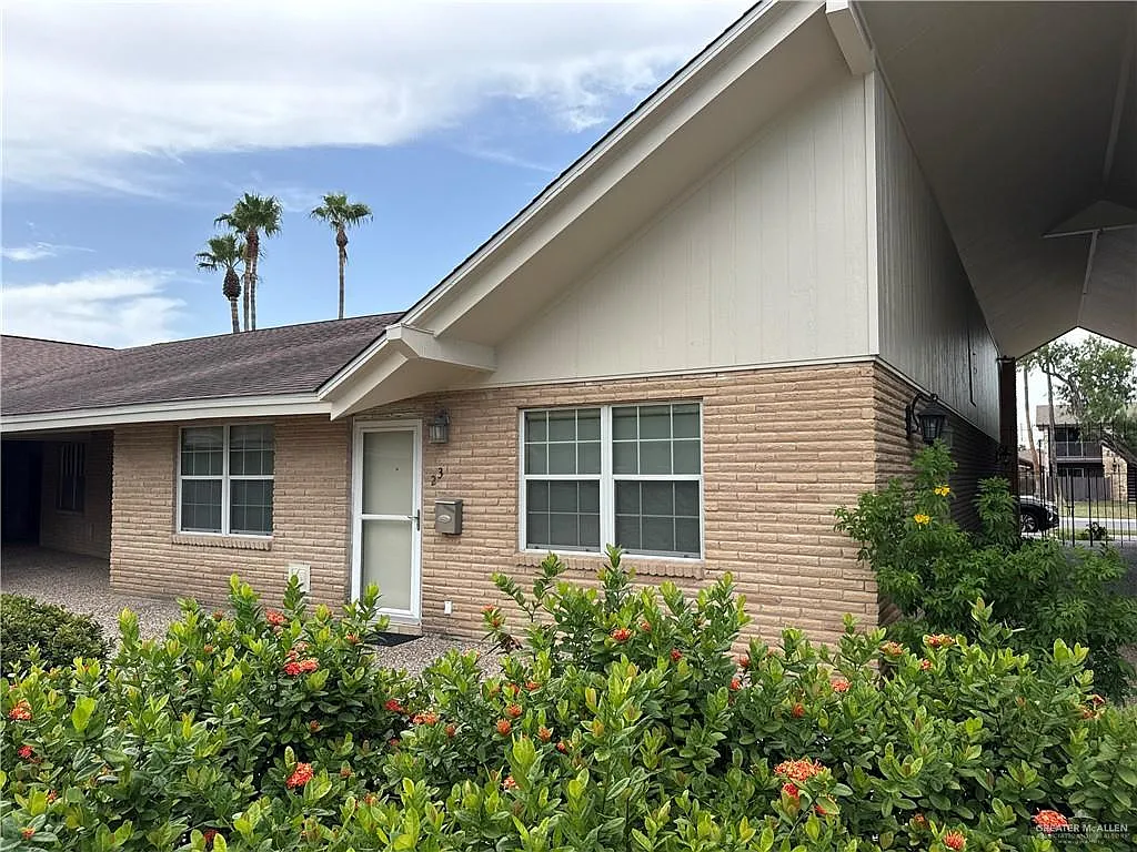 2 bed, 2.0 bath, 1583 sqft, $1,500 — Photo 2
