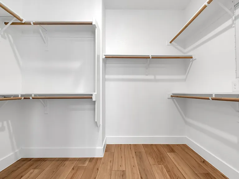 1028 Bastion Ct — Photo 11