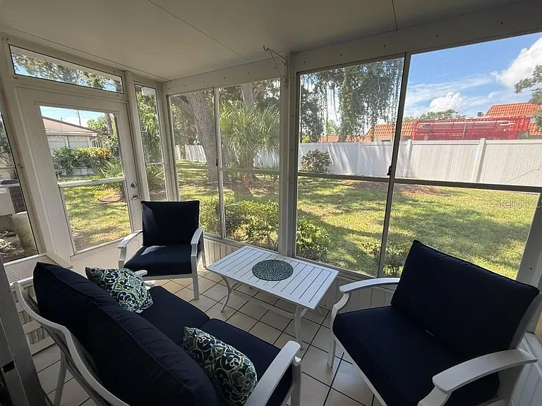 2821 Swifton Dr #10 — Photo 8