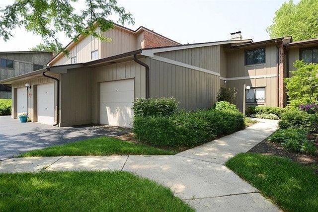 1st image of 29W440 Emerald Green Dr #25A