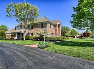 10 Wetherburn Ct, York, PA 17404