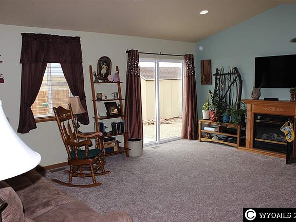 4th image of 779 Reshaw Cir