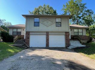 5621 Crest Dr, Kansas City, KS 66106
