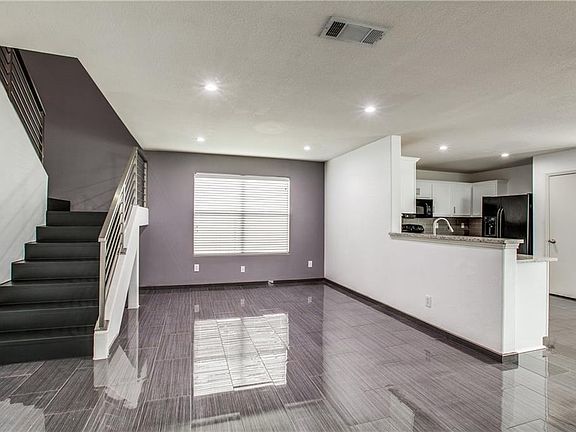3rd image of 1642 Nina Dr