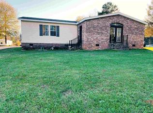 210 Wilkins Rd, Cowpens, SC 29330
