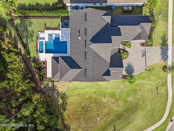 4th image of 310 HARPERS MILL Drive