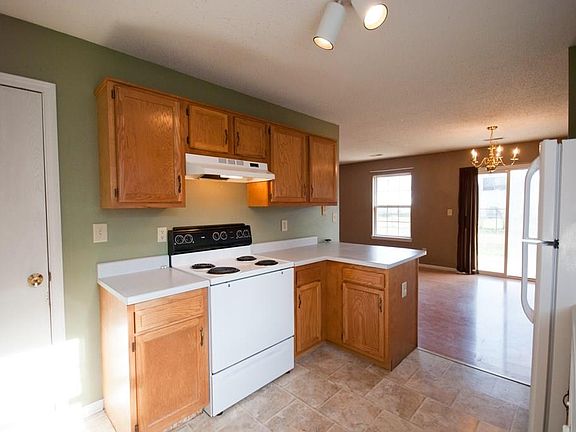 4th image of 1328 Lynnwood Dr
