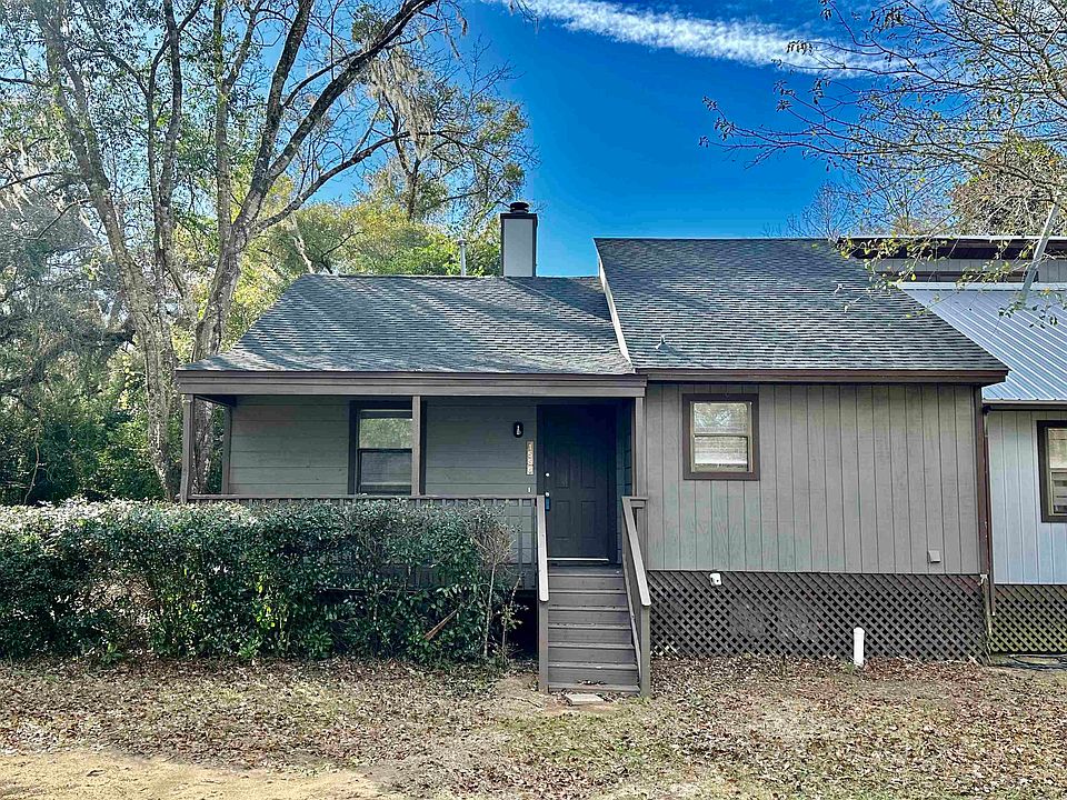 1st image of 1556 Twin Lakes Cir