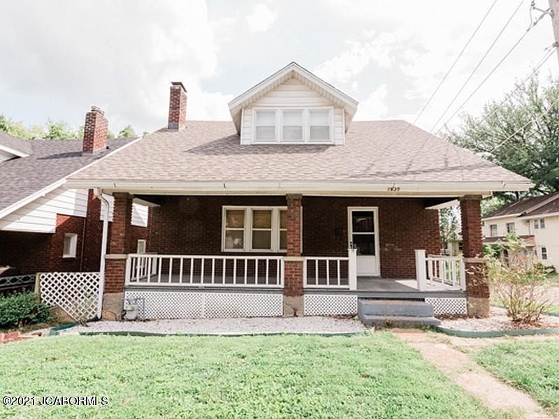 1st image of 1635 W McCarty St