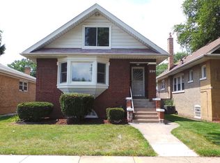 226 Hyde Park Ave, Bellwood, IL