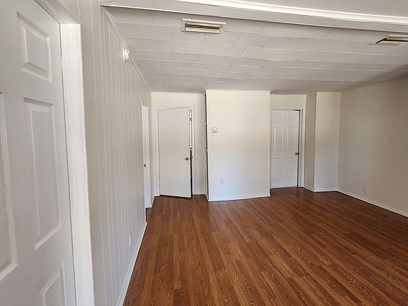 3rd image of 38424 2nd Ave