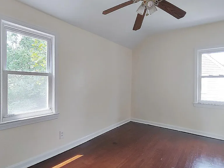 4996 Oakland Dr — Photo 10