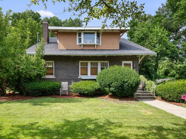 202 E Prospect St, Kewanee, IL 61443