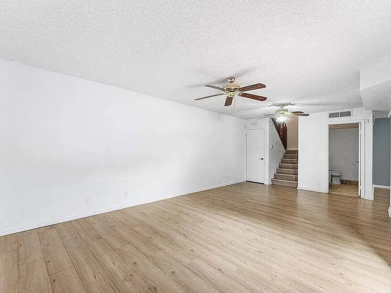 6115 Seven Springs Blvd — Photo 11