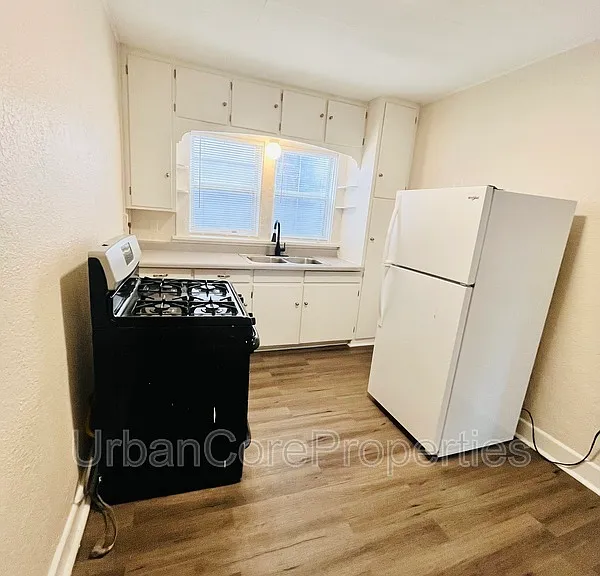 232 4th St N #23 — Photo 9