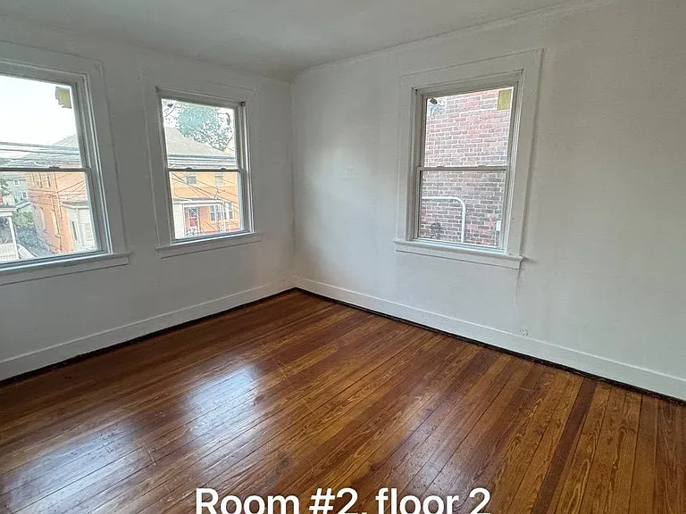 317 East Ave — Photo 5