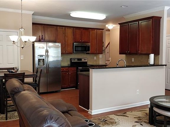 3rd image of 3311 Open Fields Dr