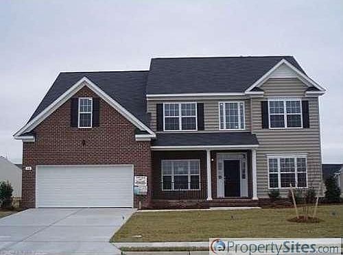 1st image of 16 Hampshire Glen Pkwy