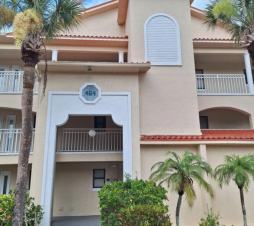 464 Bouchelle Dr #305