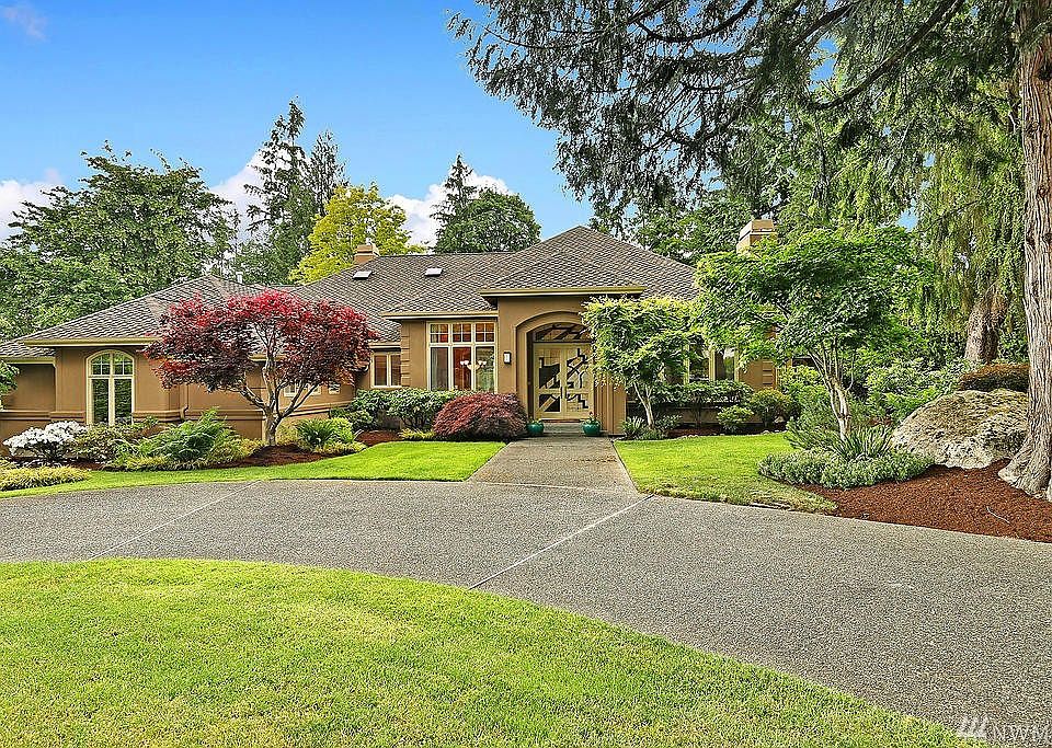 1st image of 21718 NE 138th St
