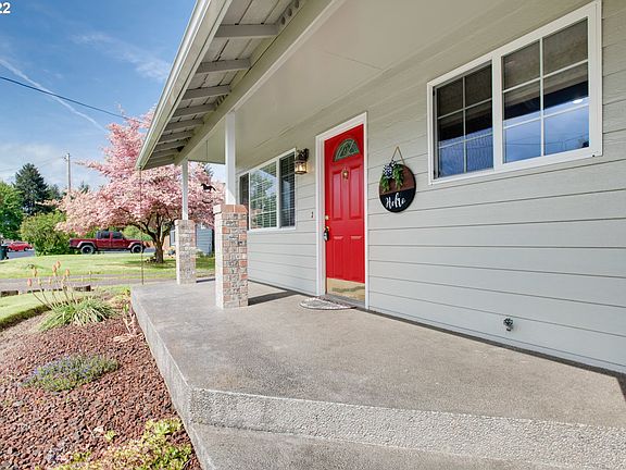 4th image of 316 Cowlitz Dr