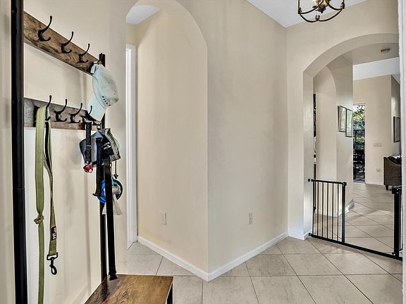 4th image of 6407 Bella Circle #403