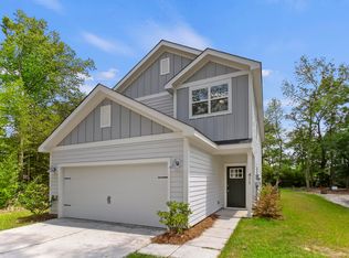 411 N Walnut St, Summerville, SC 29483