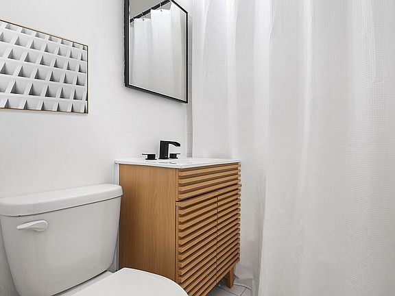 4th image of 458 W 23rd St APT 1B