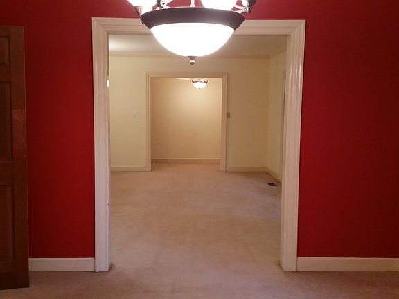 5th image of 207 Spencer St
