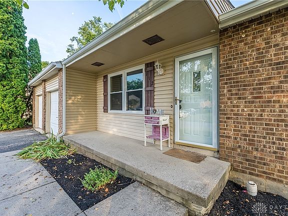 3rd image of 112 Westrock Farm Dr