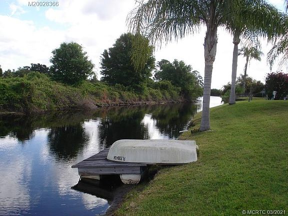 3rd image of 16100 SW Indianwood Cir
