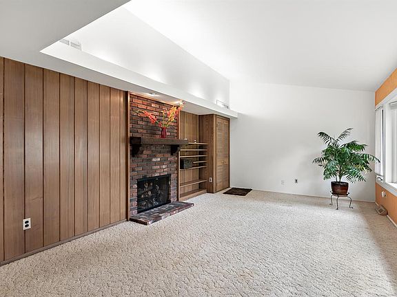 4th image of 1306 Fawnvalley Dr