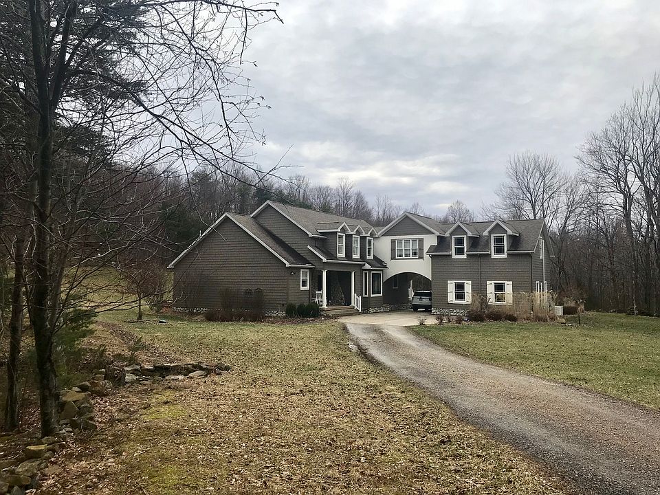 1st image of 327 Dove Dr
