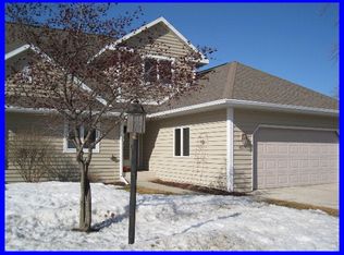 857 Bridgeview Ln, Sturgeon Bay, WI 54235