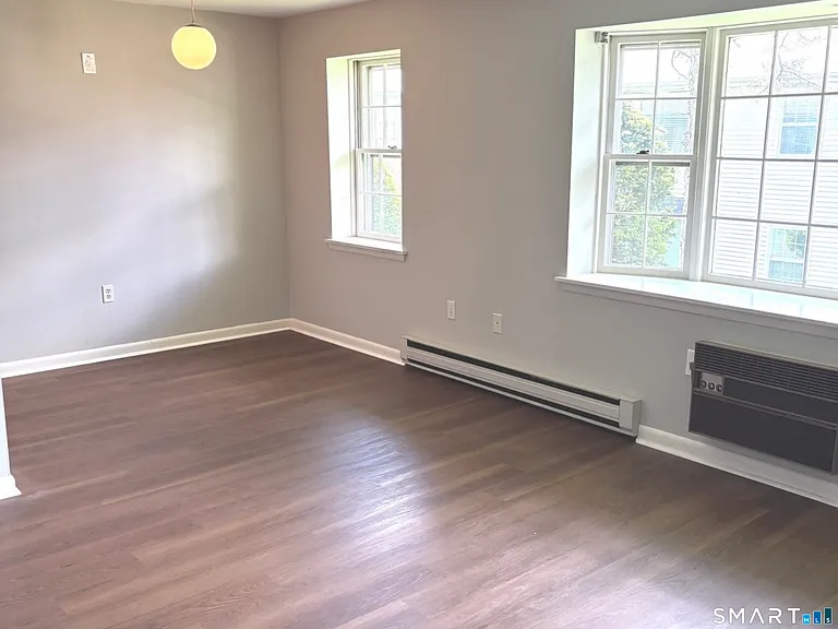 117 Shadow Ln #B2 — Photo 2