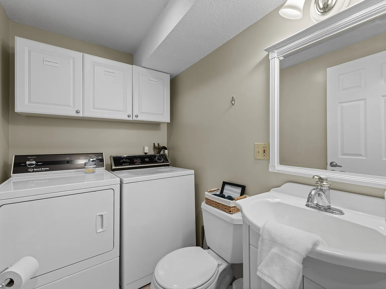 3 bed, 1.5 bath, 1250 sqft, $2,500 — Photo 3