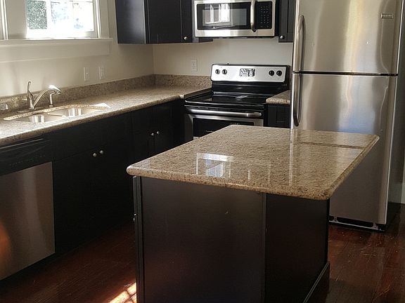 2nd image of 2425 Saint Bernard Ave