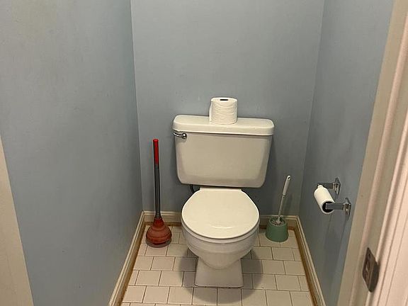 4th image of 6107 Spring Meadow Ln