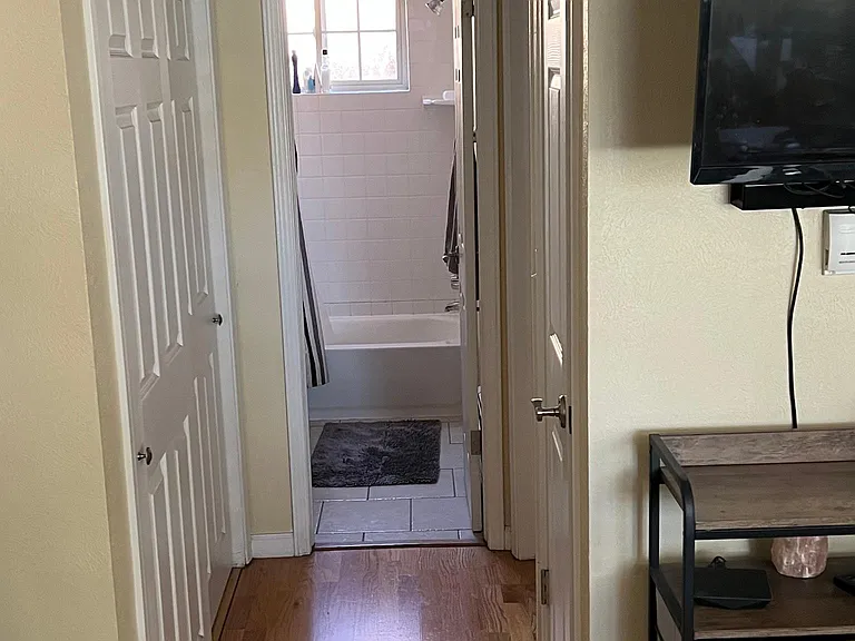 30 N Emerson St #204 — Photo 6