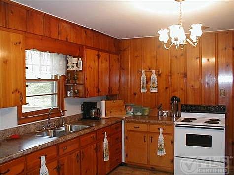 2nd image of 2176 Gladdice Hwy